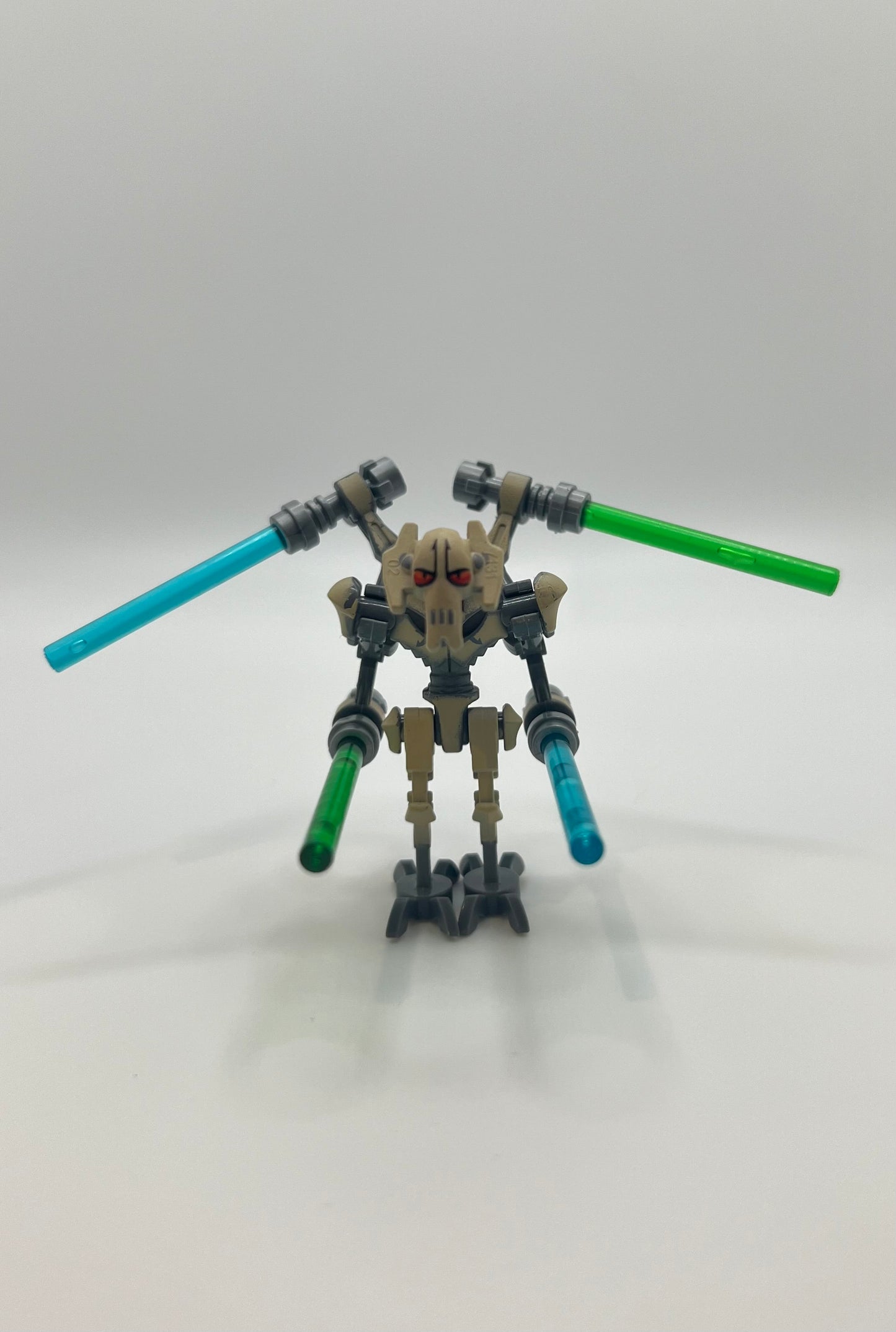 General Grievous Minifigure – 4 Arms & 4 Lightsabers – Separatist Droid General