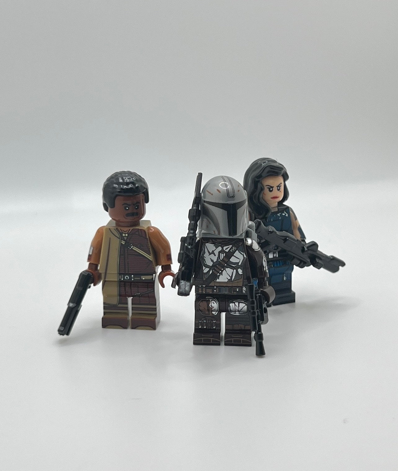 Mandalorian Minifigure Bundle β Din Djarin, Greef Karga & Cara Dune β 3 Figure Set