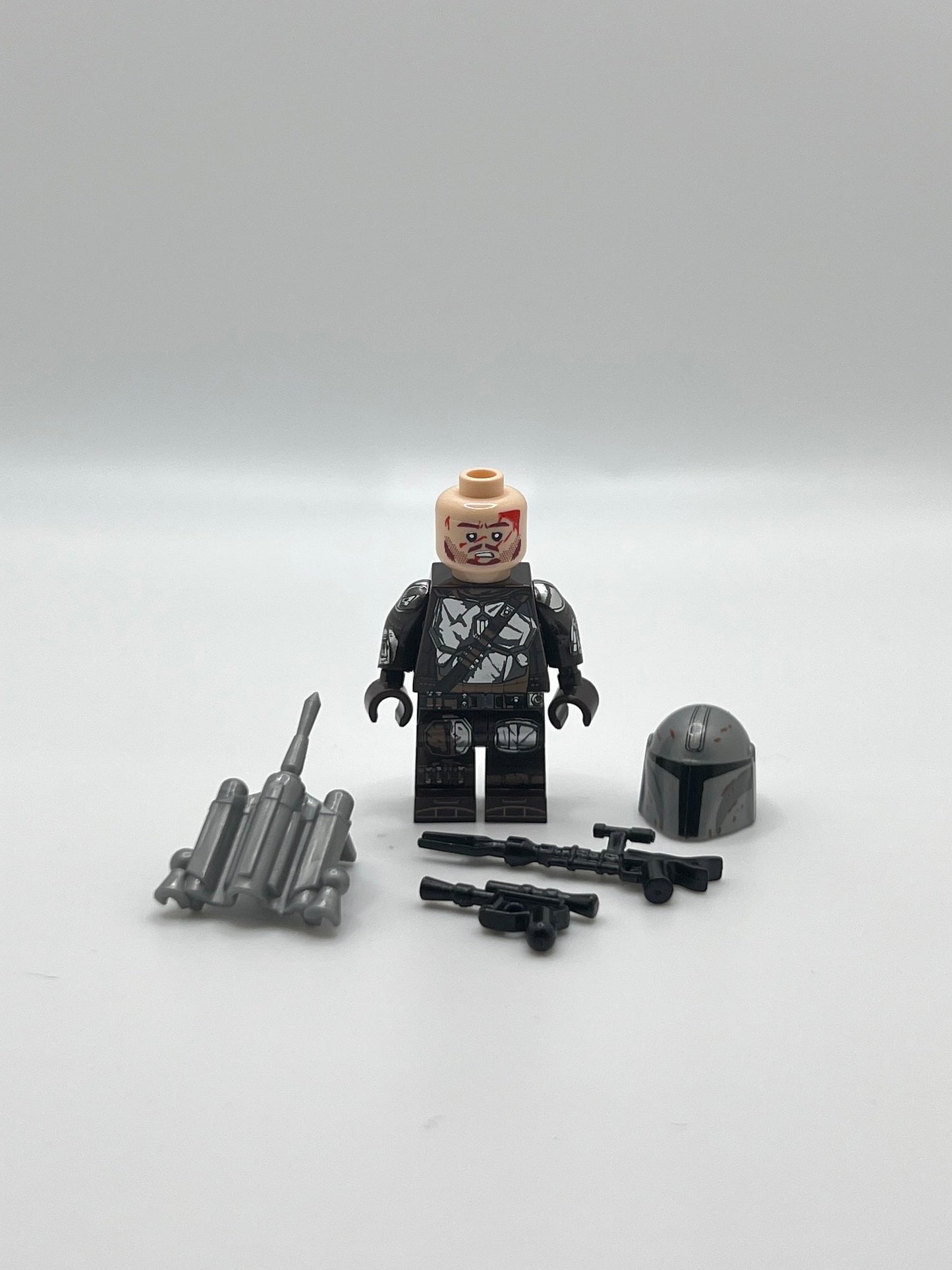 Mandalorian Minifigure Bundle β Din Djarin, Greef Karga & Cara Dune β 3 Figure Set