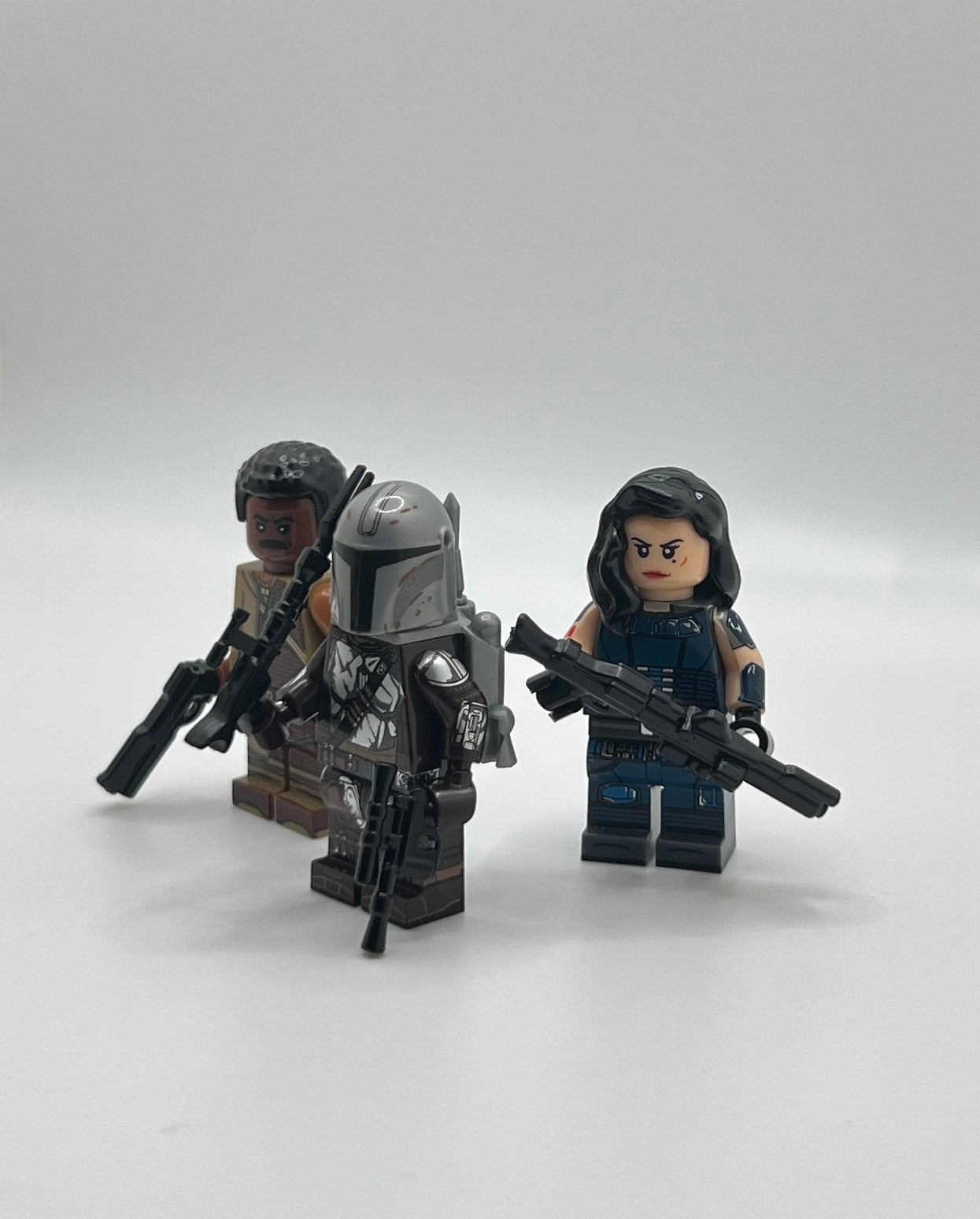 Mandalorian Minifigure Bundle – Din Djarin, Greef Karga & Cara Dune – 3 Figure Set