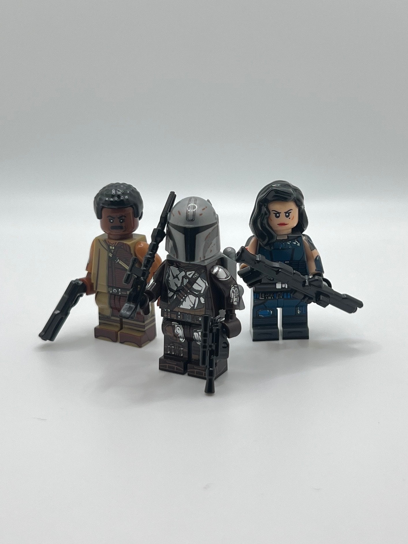 Mandalorian Minifigure Bundle – Din Djarin, Greef Karga & Cara Dune – 3 Figure Set