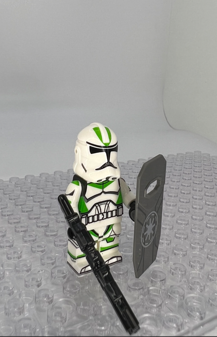 Star Wars 442nd Clone Trooper With Shields Minifigures Set With Weapons & Accessories